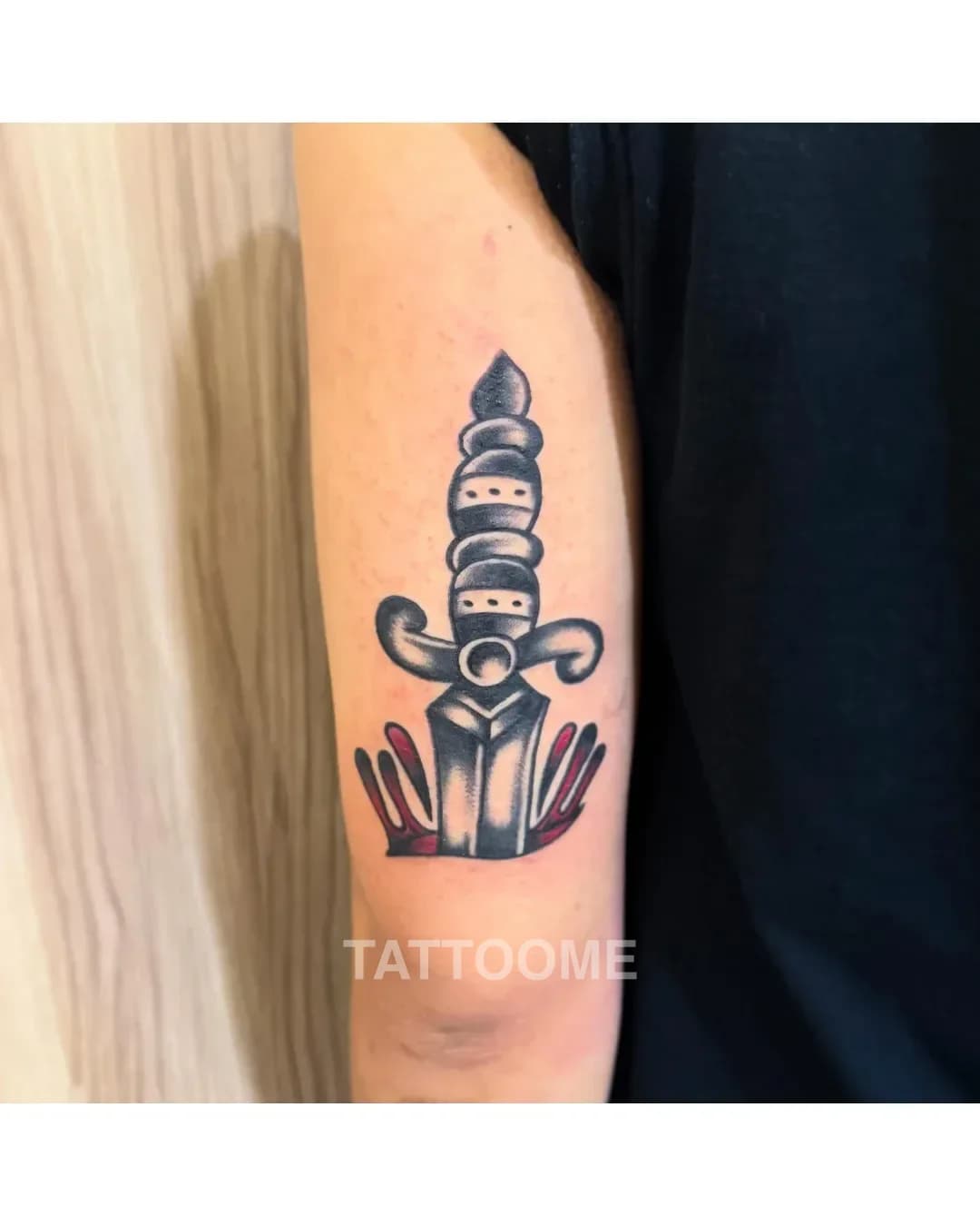 올드스쿨 칼 - kingkong_tattoo