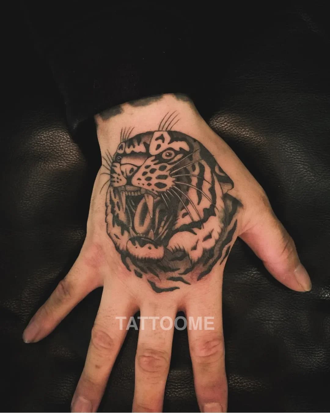 블랙워크 타투 4 - gees_tattooer