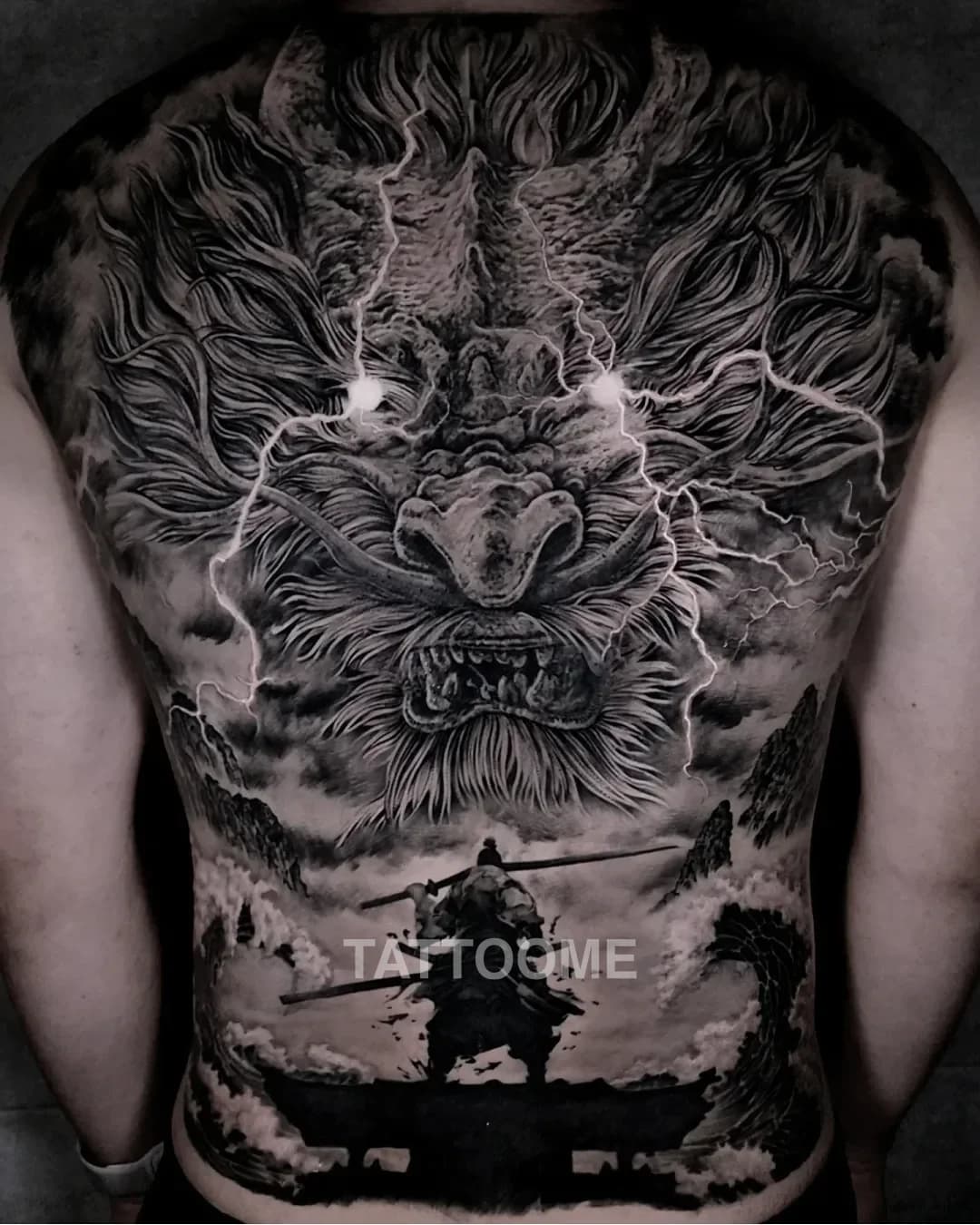 블랙앤그레이 등판 - tattooist_judan_bg