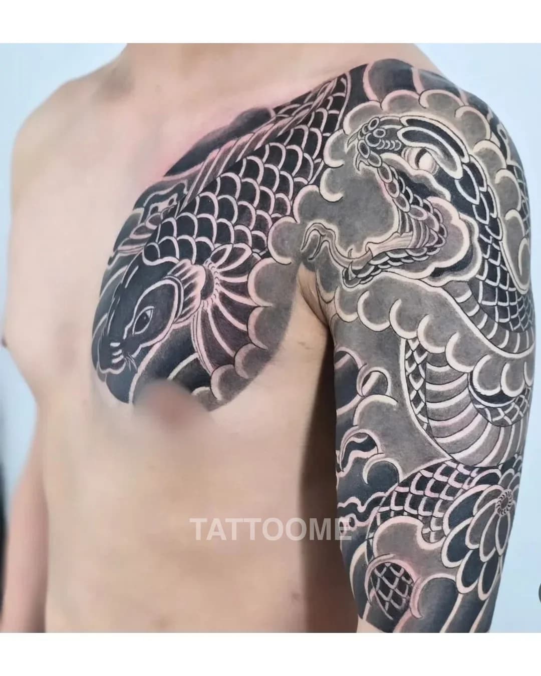 뱀가슴반팔 - yeon__irezumi