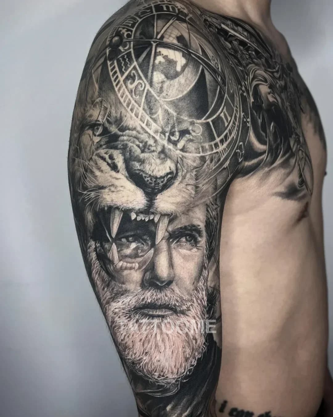 블랙앤그레이 팔 - dono_tattooer 1