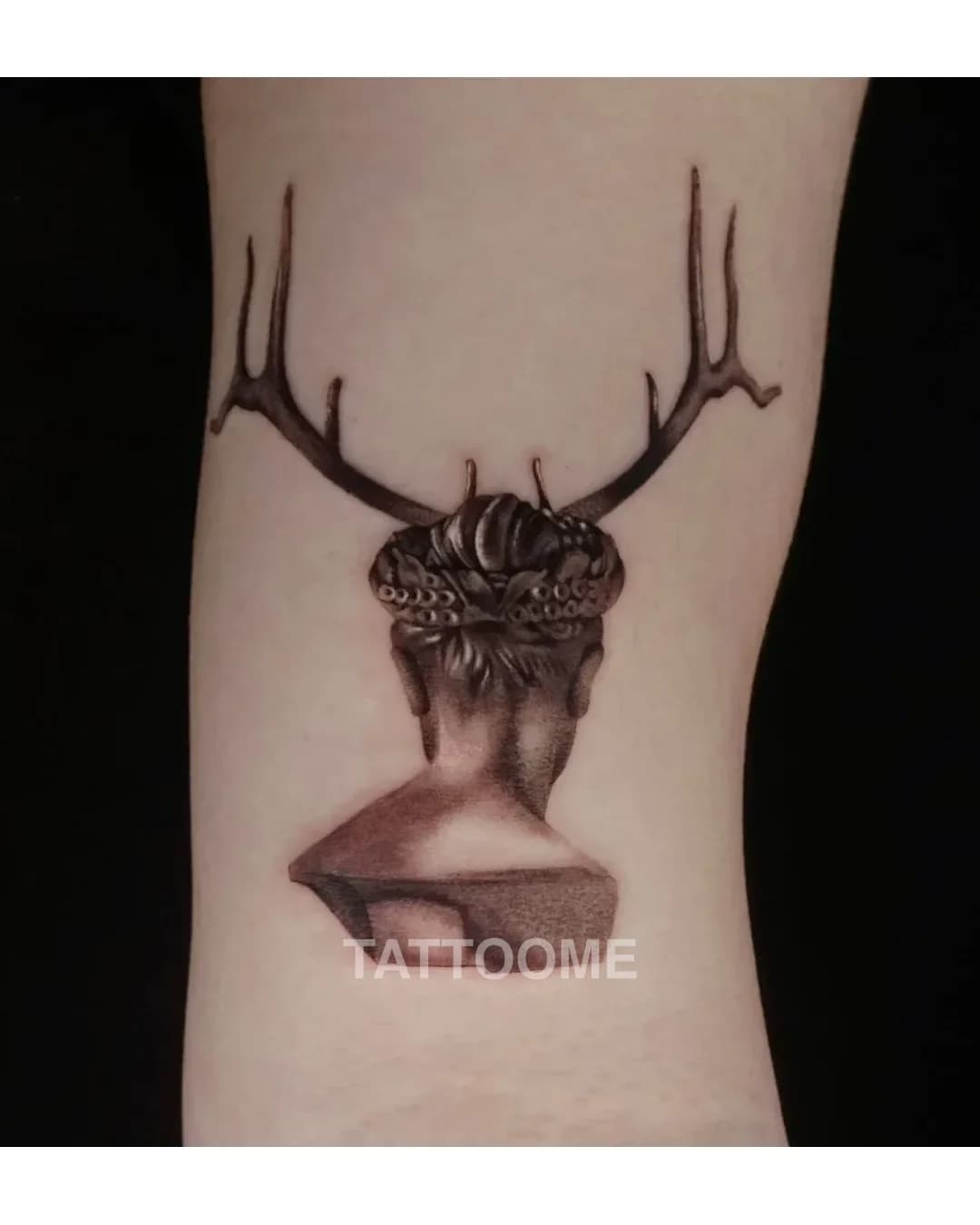 블랙워크 조각상 - 2myeonzi_tattoo