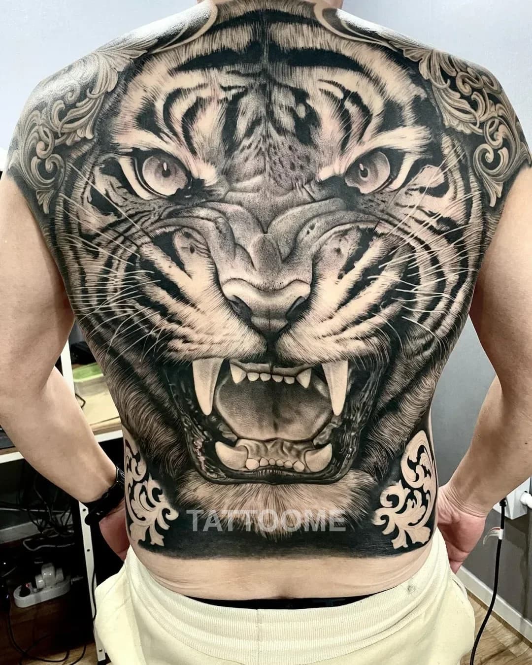 블랙앤그레이 타투 1 - tattooist__mun