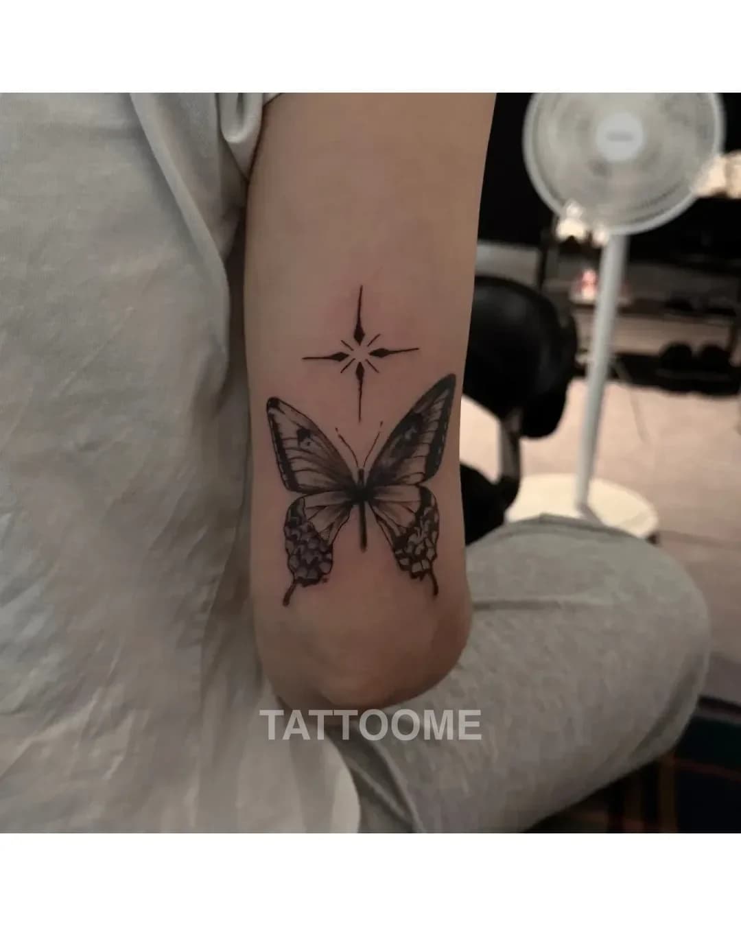 블랙워크 타투1 - hoya_tattoo_
