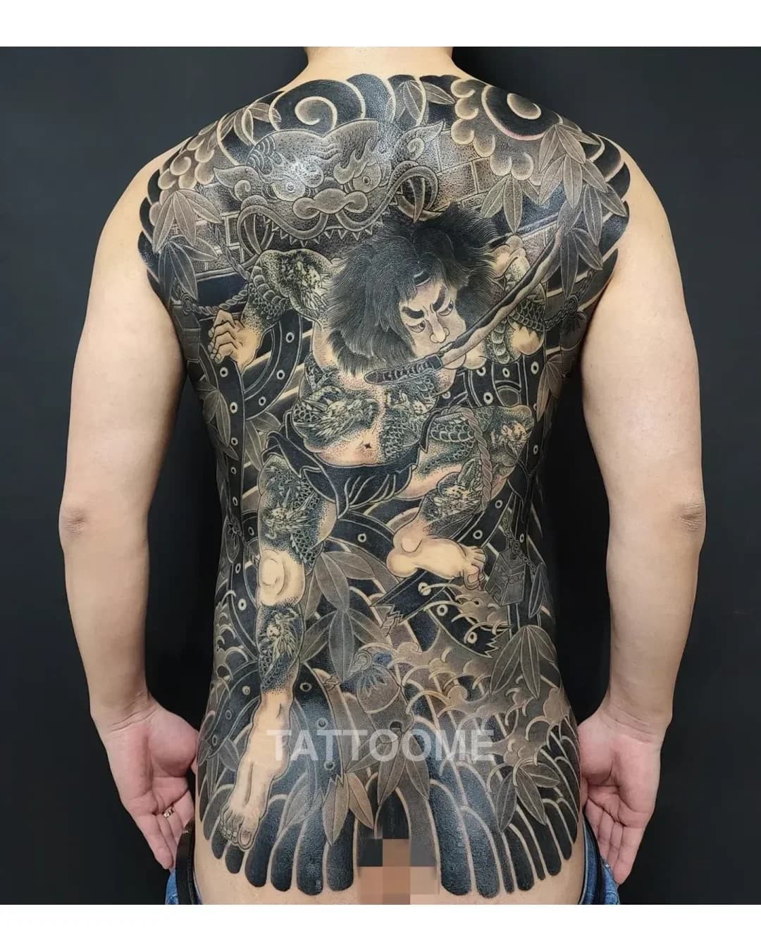 이레즈미 등판 - hemutattoo