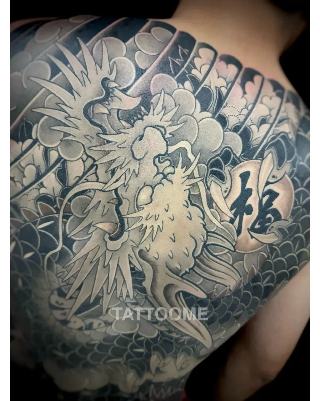 이레즈미 등판 2 - hyeon__tattoo