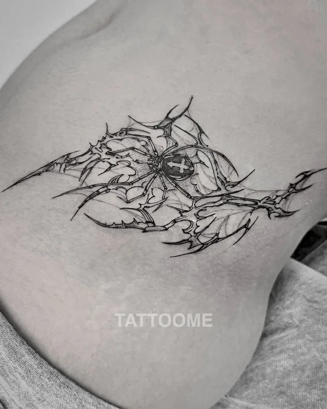라인워크 타투 4 - pint_tattoo