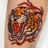 tattooer_bombi