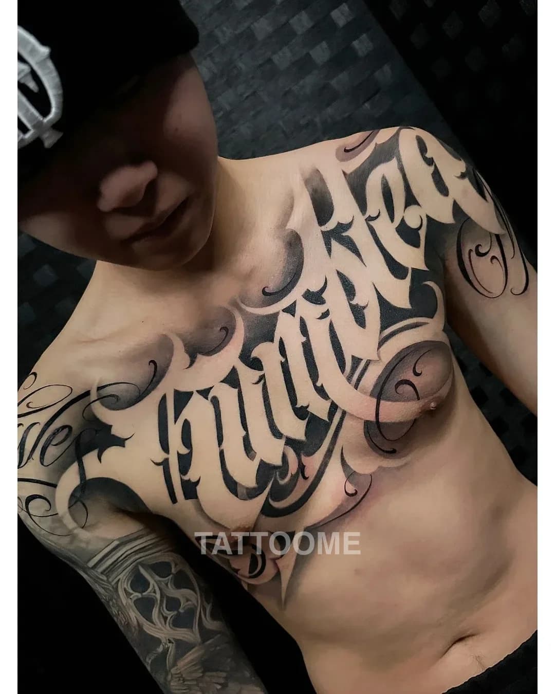 치카노 가슴 - edgy_letters_4death