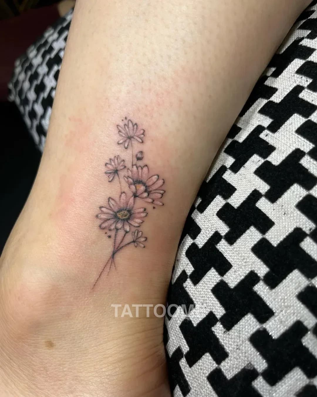 라인워크 타투 1 - hobi_tattoo