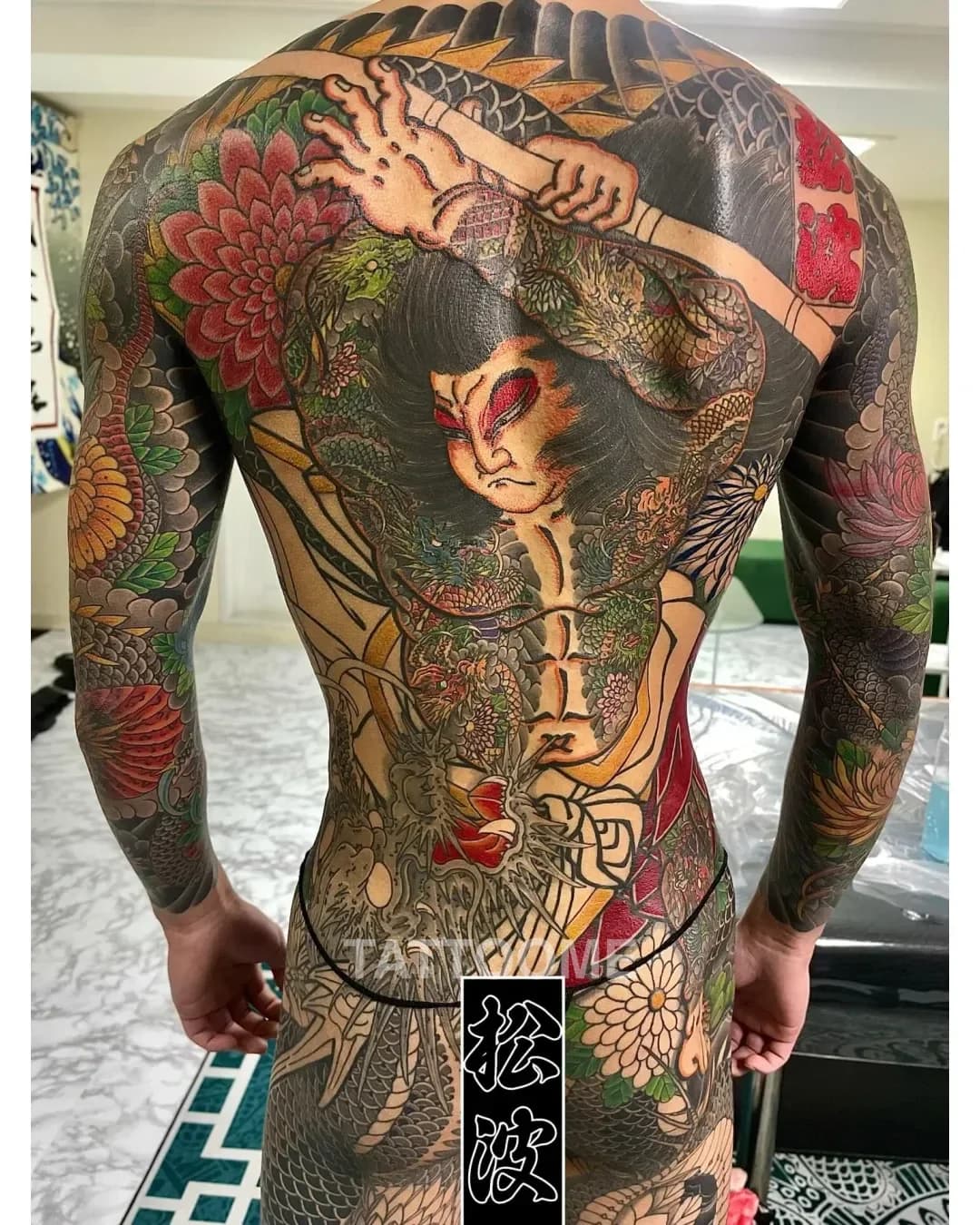 이레즈미 등판2 - _songpatattoo
