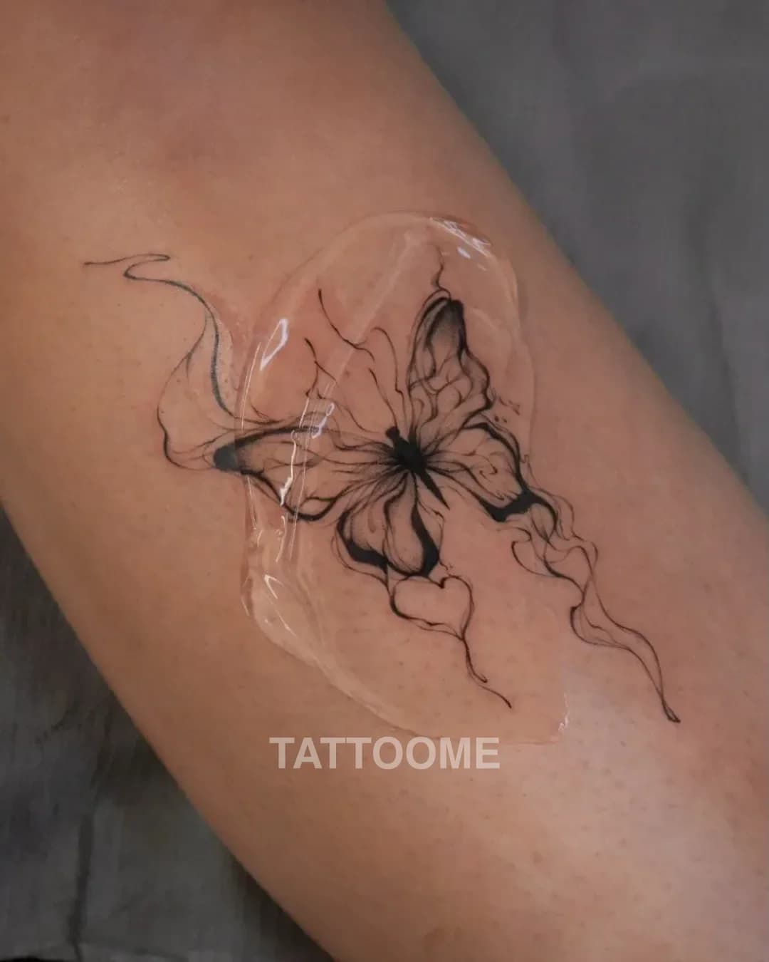 라인워크 나비 - hezetattoo