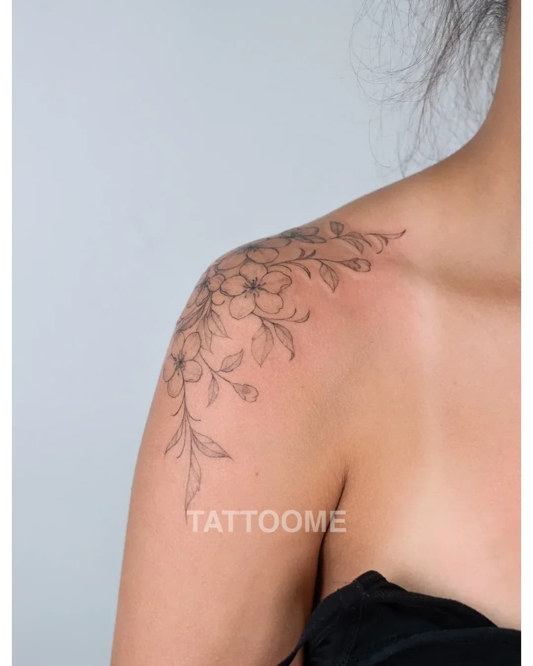 라인워크 어깨 - hueil_tattoo