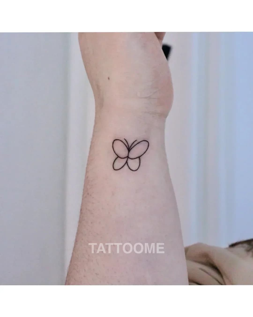 라인워크 나비 - seoha_tattoo 5