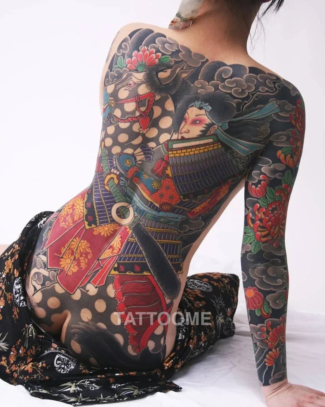 이레즈미 전신1 - chiyuirezumi