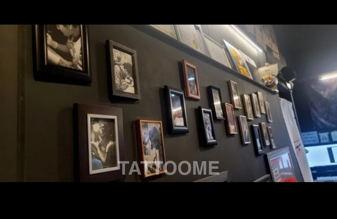 tattooer_own Studio 0
