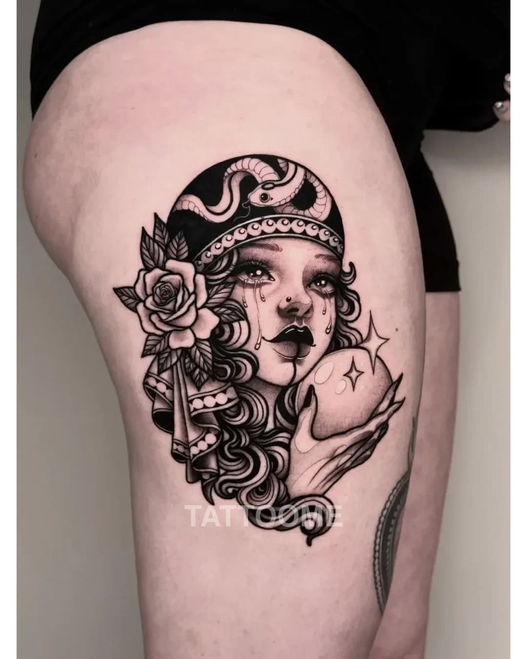 뉴스쿨 다리 - sunnytattooer