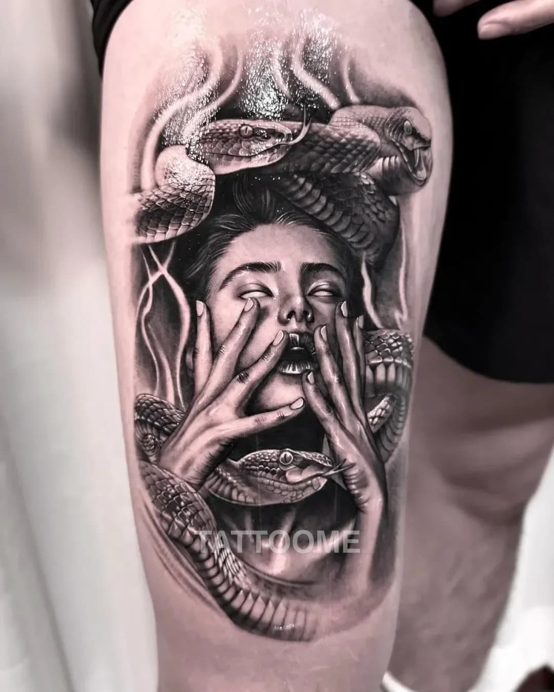 블랙앤그레이 타투 - tattooist__irang