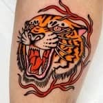 tattooer_bombi