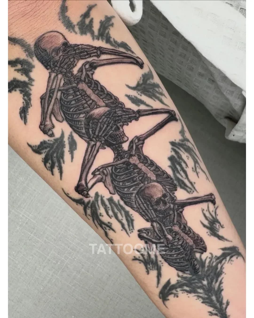 블랙앤그레이 해골 - gyumtattoo